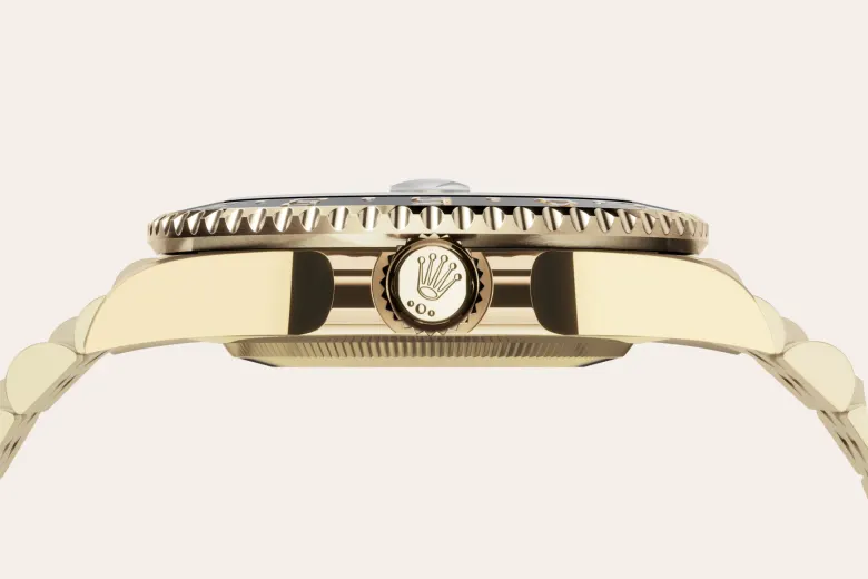 18 ct yellow gold - Rolex GMT-Master II [M126718GRNR-0001]