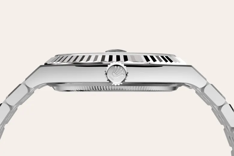 White Rolesor - Rolex Land-Dweller 40 [M127334-0001]