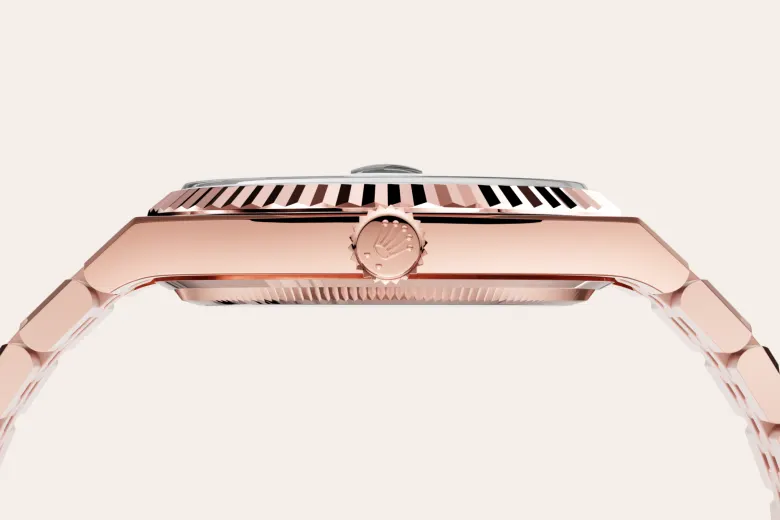 18 ct Everose gold - Rolex Land-Dweller 40 [M127335-0001]