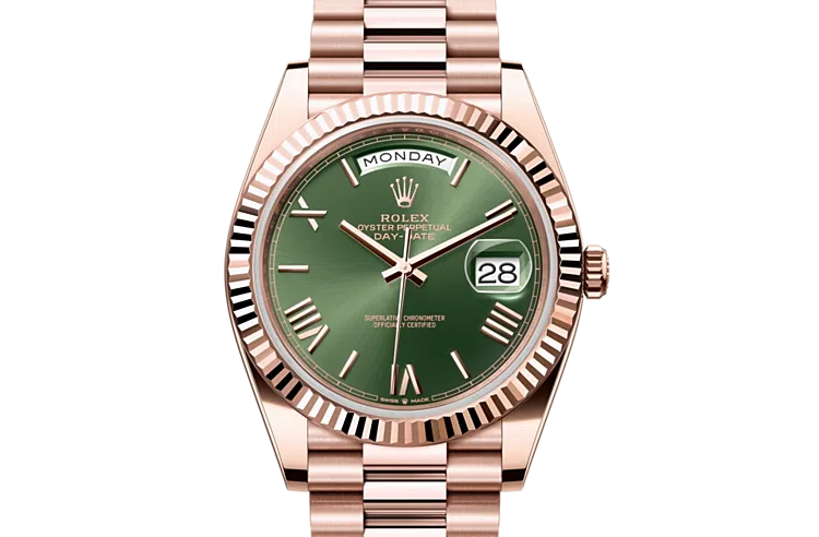 Rolex Day-Date Oyster, 40 mm, Everose gold, M228235-0025