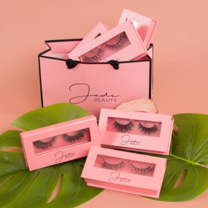 Select of false eyelashes by Jade Beauty